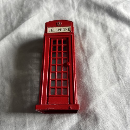 London red telephone - red, box